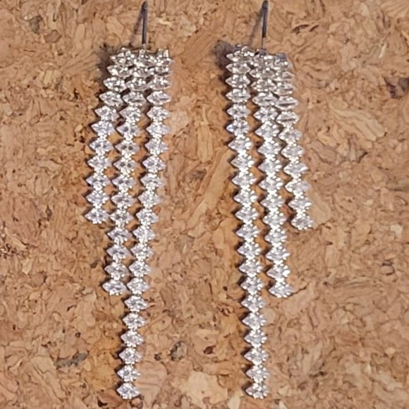 NWOT Gold and Rhinestone Drop Earrings - Picture 1 of 2